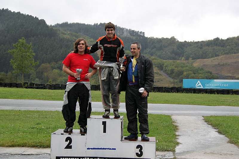 Gran actuación del piloto villavés Ibai Rodríguez en la 4ª cita de las Olaberria Karting Series 2010